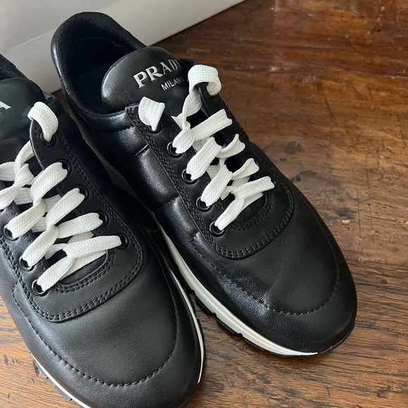 AUTHENTIC PRADA CALF LEATHER LOW TOP SNEAKERS - Picture 6 of 11